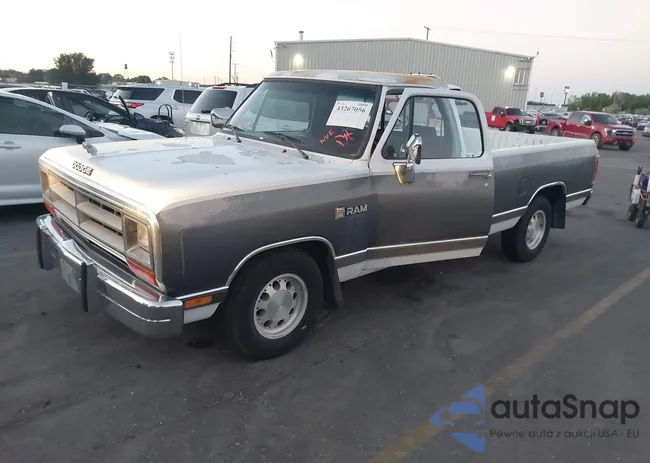 1B7GE16YXLS600746: 43267056