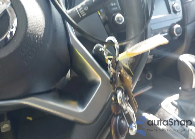 JN8AT2MT9LW011046: 43267065