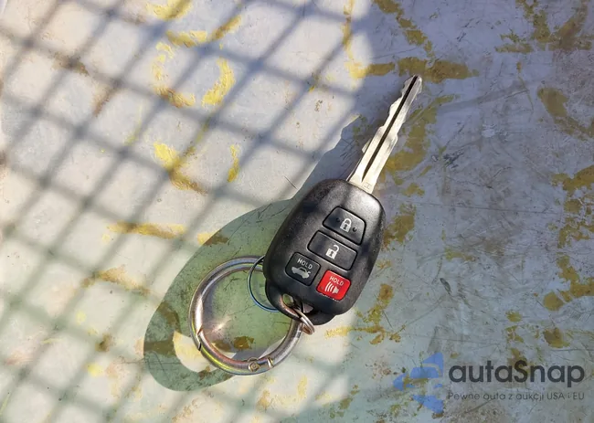 2T1BURHE7EC166031: 43267075