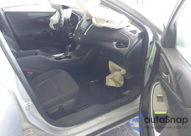 1G1ZD5ST2JF197325: 43267231