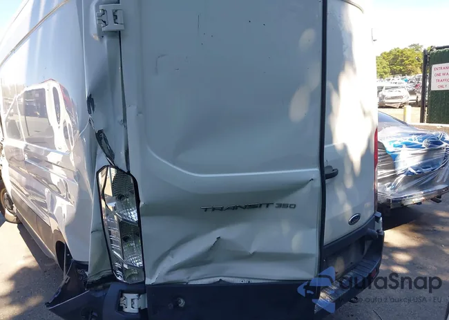 1FTBW9C89LKB35063: 43267280