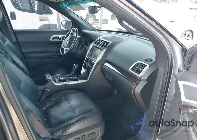 1FMHK8F88BGA06305: 43266443