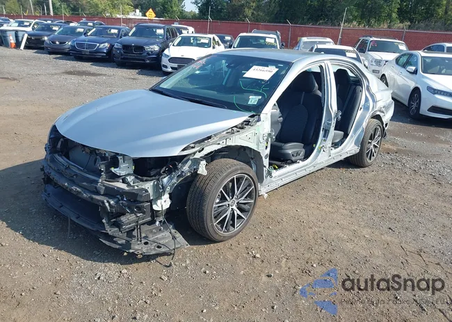 4T1G11AK4NU047769: 43266590