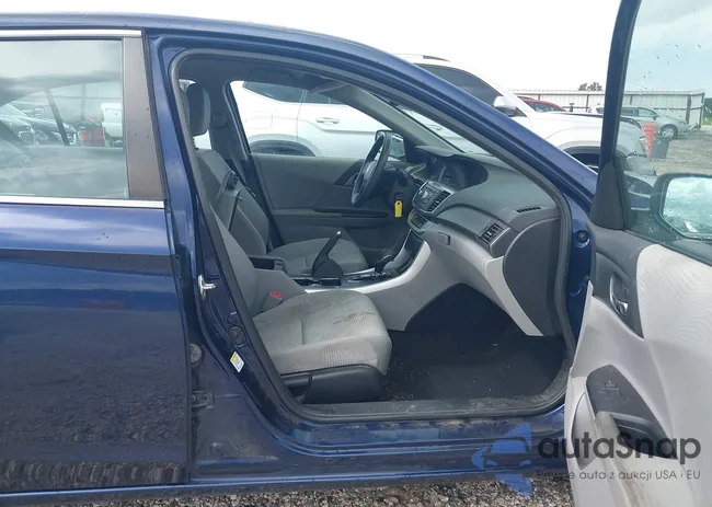 1HGCR2F35EA204327: 43266685