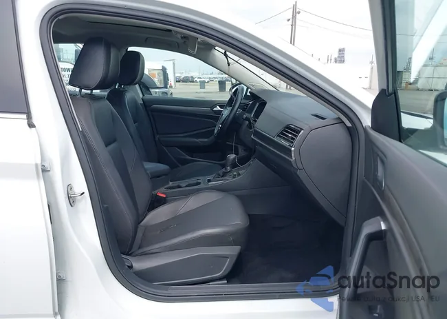 3VWE57BU9KM237809: 43267821