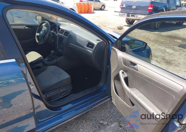 3VW2B7AJ5HM331360: 43267885