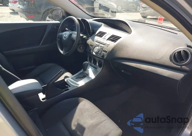 JM1BL1UG4B1423013: 43268071