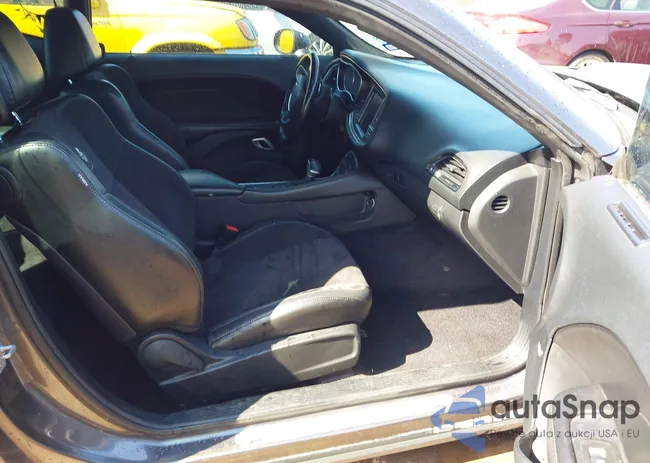 2C3CDZFJ3GH289908: 43268204