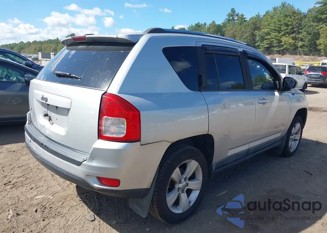 1C4NJDBB9CD506934: 43268281