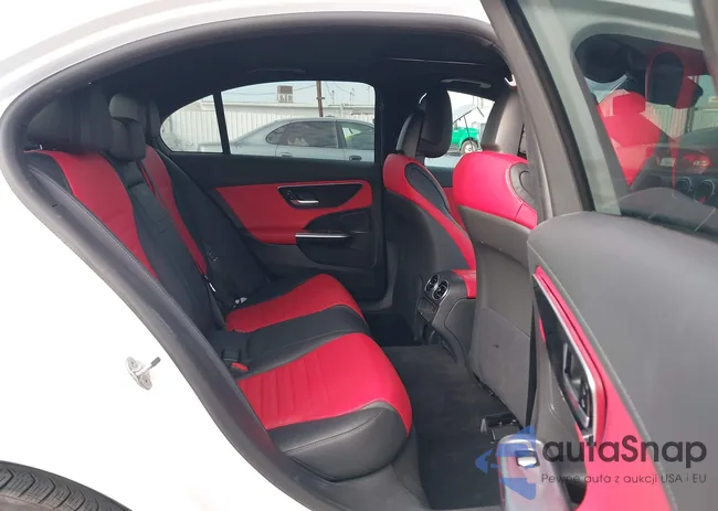 W1KAF4GB9PR109893: 43267669