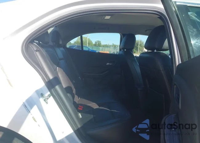 1G11F5SL9FF260208: 43268999