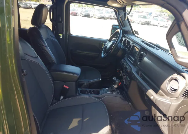 1C4HJXDN7MW720493: 43269296