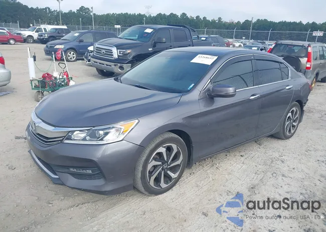 1HGCR3F01GA011672: 43268652