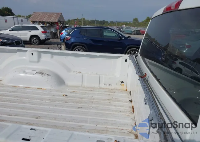 3D7JV1EP8BG596061: 43268654