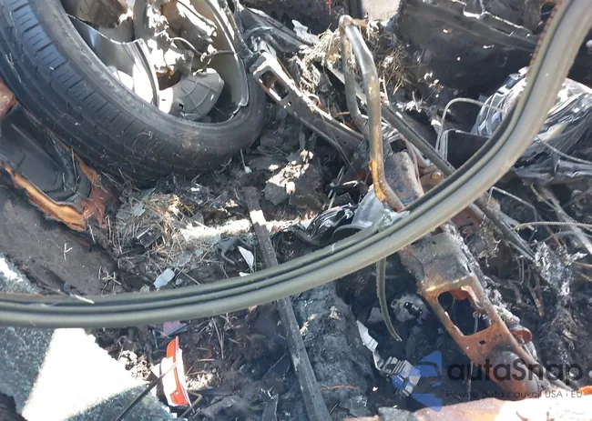 2C3CDXCT1HH579253: 43268745