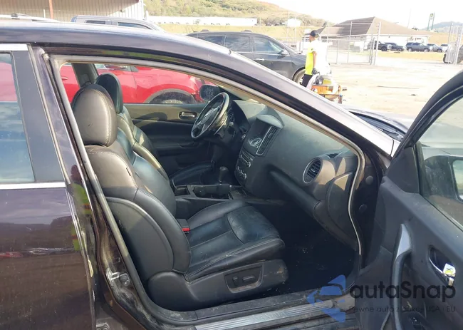 1N4AA5AP8BC852663: 43268778