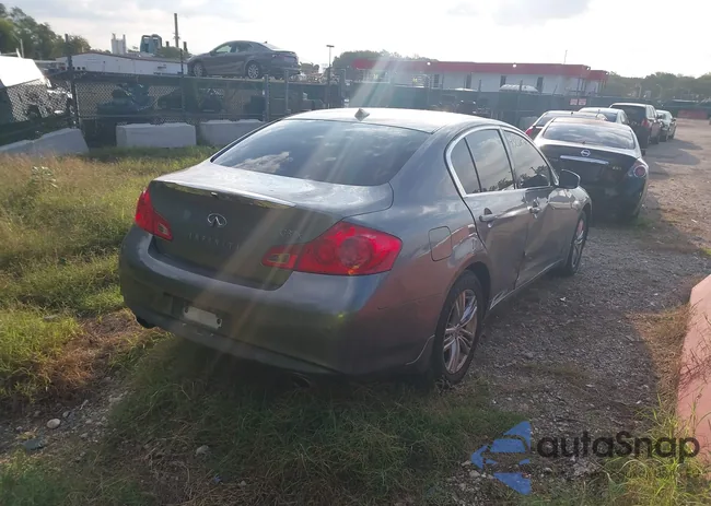 JN1CV6AR9DM767376: 43268794