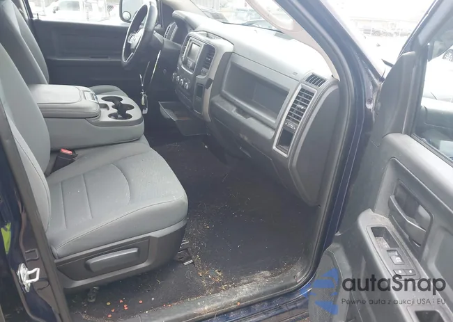 1C6RR7FG4HS733587: 43269829