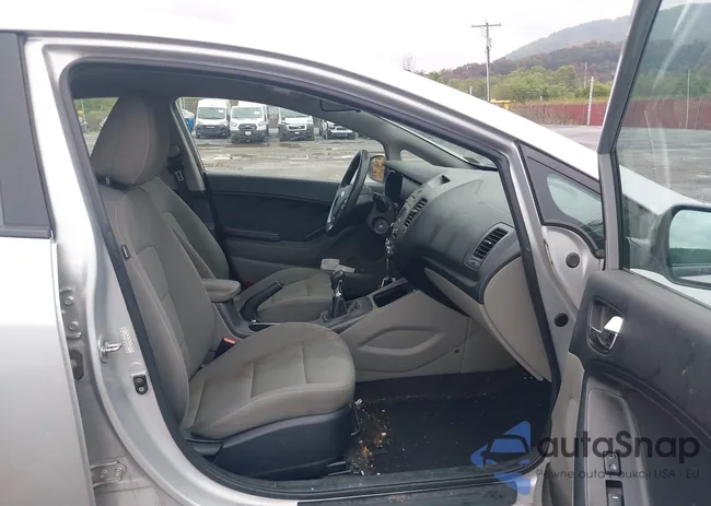 KNAFK4A69G5525597: 43270001