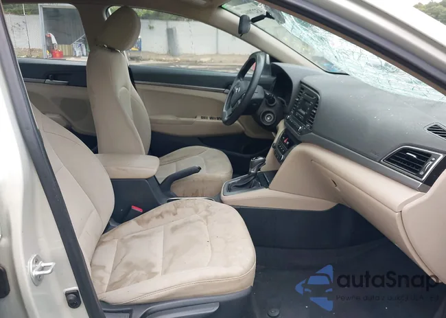 5NPD74LF9JH272720: 43270042