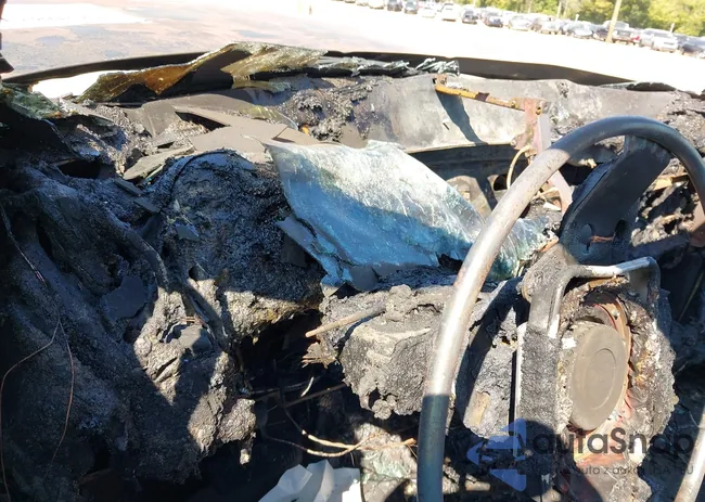 1B7HF13Y1TJ142865: 43270834