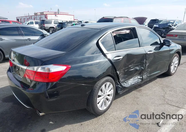 1HGCR3F8XFA001209: 43270844