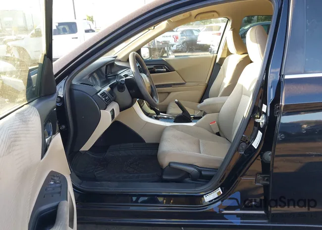 1HGCR2F39HA190873: 43270886