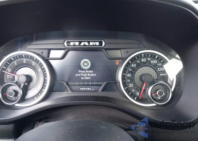 1C6SRFJT6KN679215: 43270906