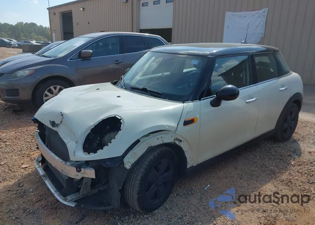 WMWXU1C58G2D10752: 43271037