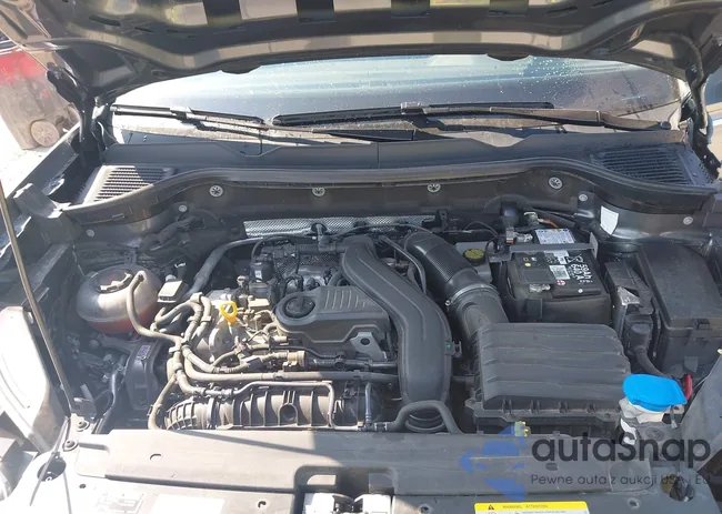 3VV8X7B27RM061105: 43271226