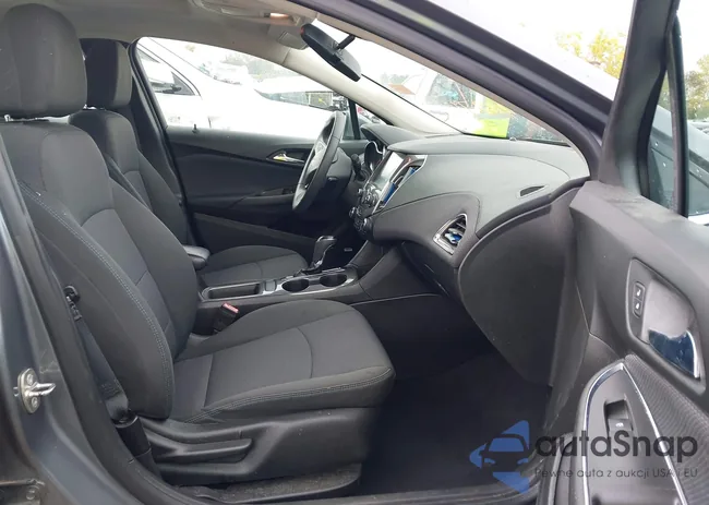 1G1BE5SM2J7188819: 43271317