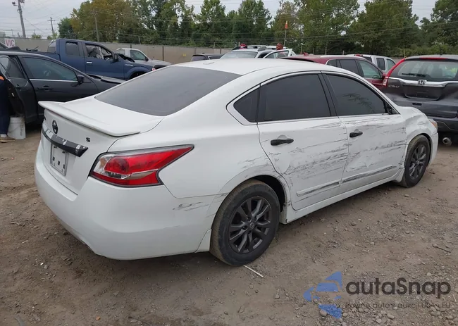 1N4AL3AP3FC444852: 43271821