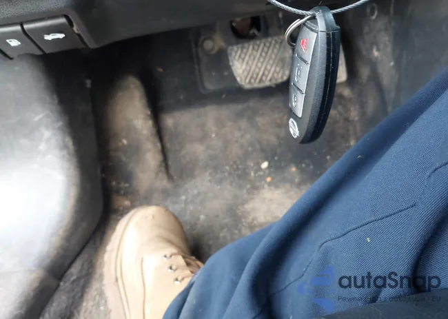 JN8AF5MV3CT113566: 43271966