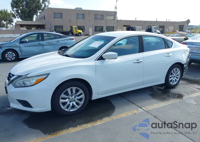 1N4AL3AP4GN312611: 43272202