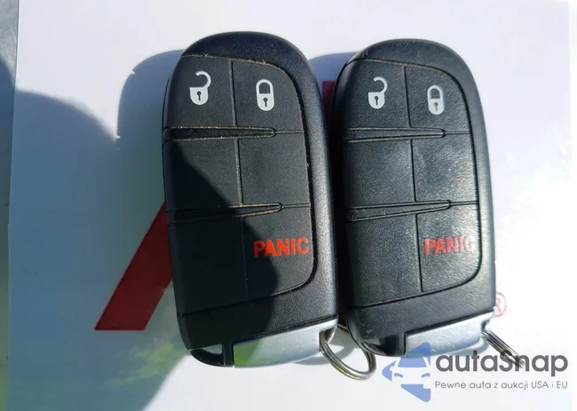 3C4PDCAB3JT295880: 43272207