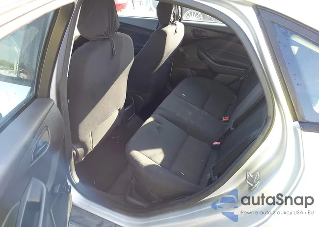 1FADP3E21GL274282: 43271733