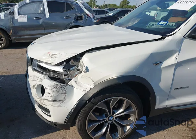 5UXWX9C58F0D52464: 43271759