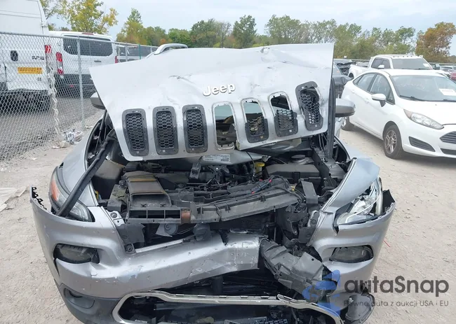 1C4PJLDB9GW257500: 43272898