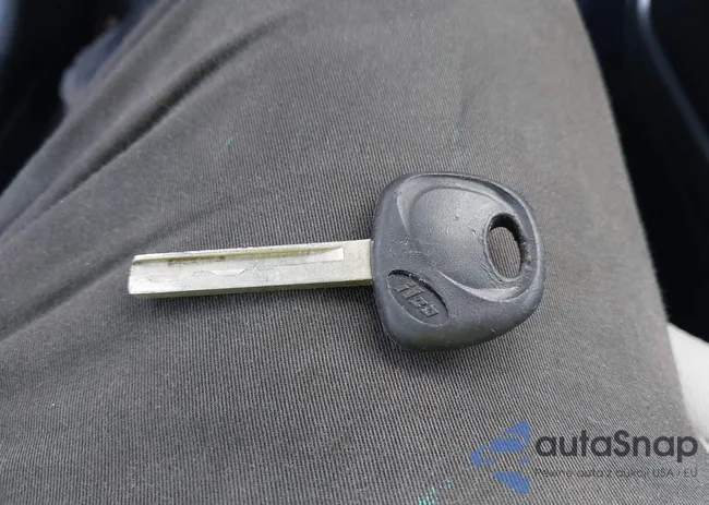 KMHTC6AD1DU116567: 43273057