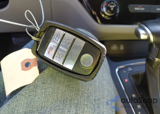 KNDMB5C14H6254221: 43273399