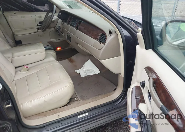 1LNHM81WXYY808762: 43272527