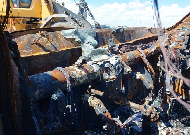 1N6BF0LY9KN811033: 43272578