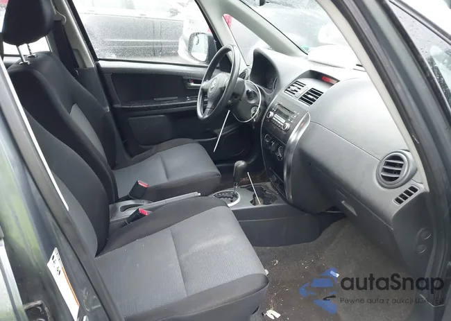 JS2YC414685101390: 43273937