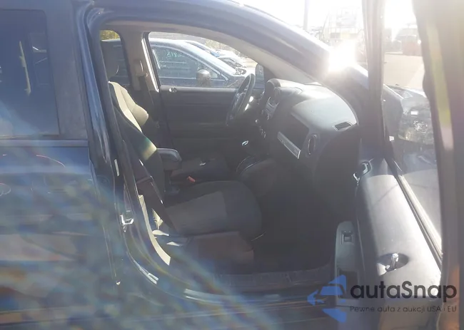 1C4NJDBB5ED707698: 43274015