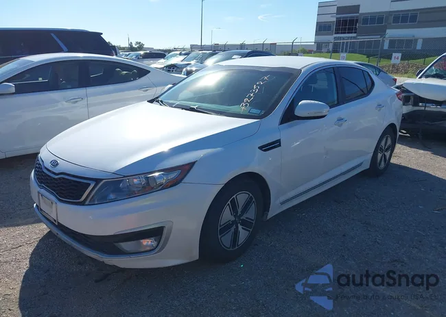 KNAGM4ADXB5007004: 43273527