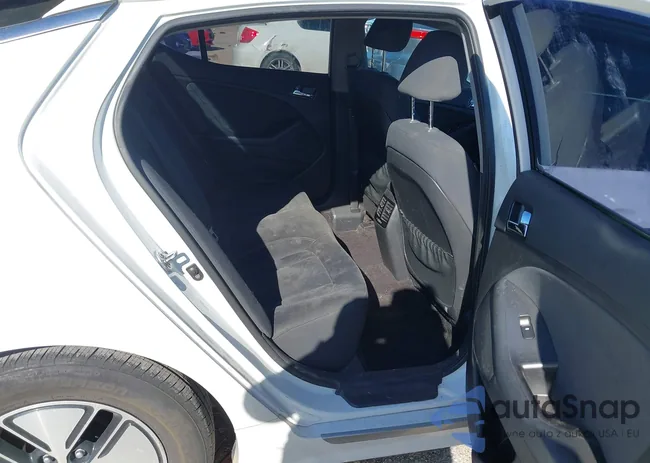 KNAGM4ADXB5007004: 43273527