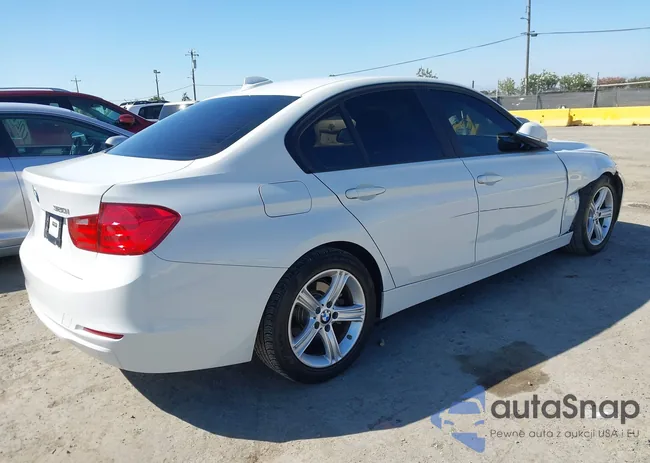 WBA3B1C59DK128930: 43273640