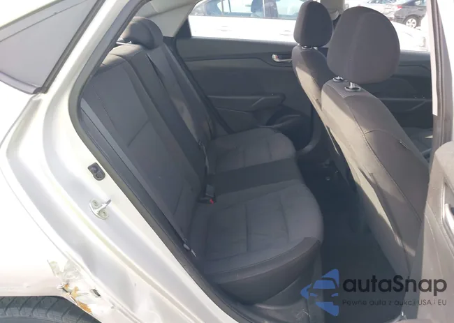 3KPC24A64LE096647: 43273654