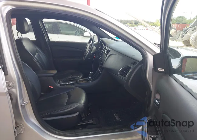 1C3CCBCB6CN197247: 43273698