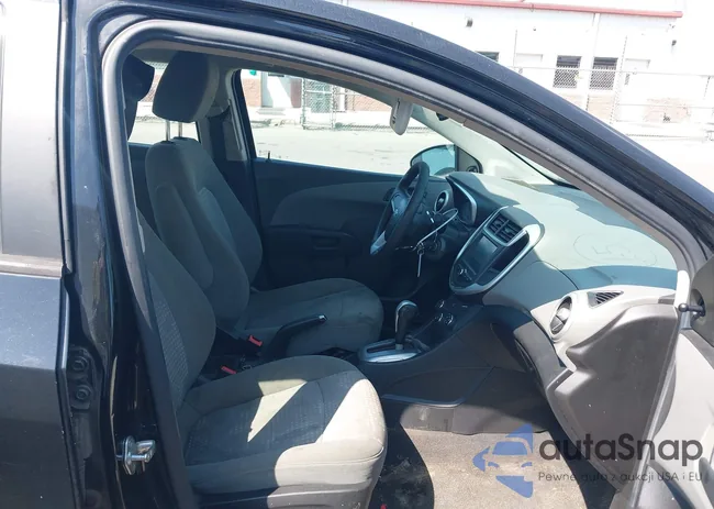 1G1JB5SH3H4110830: 43274805